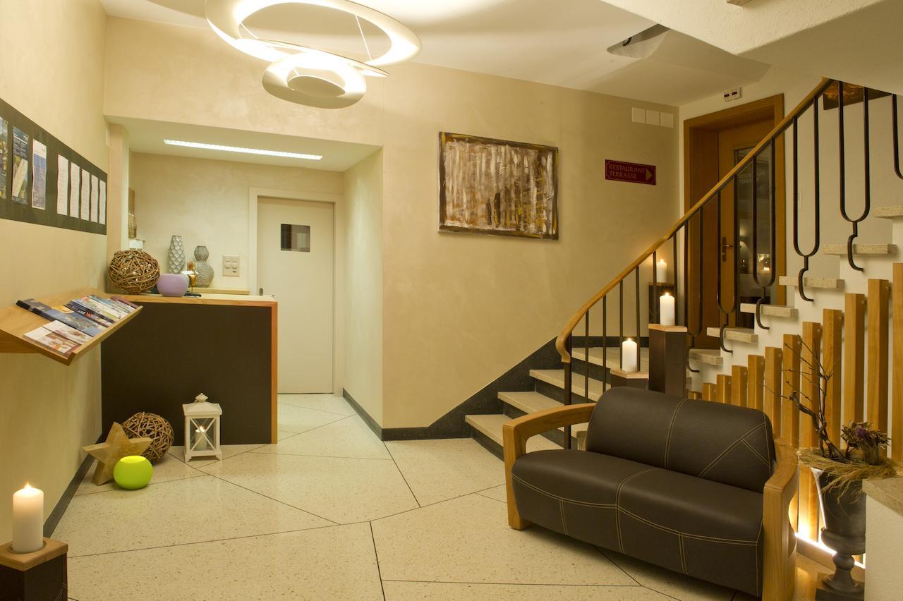 Hotel National Frutigen Zimmer foto